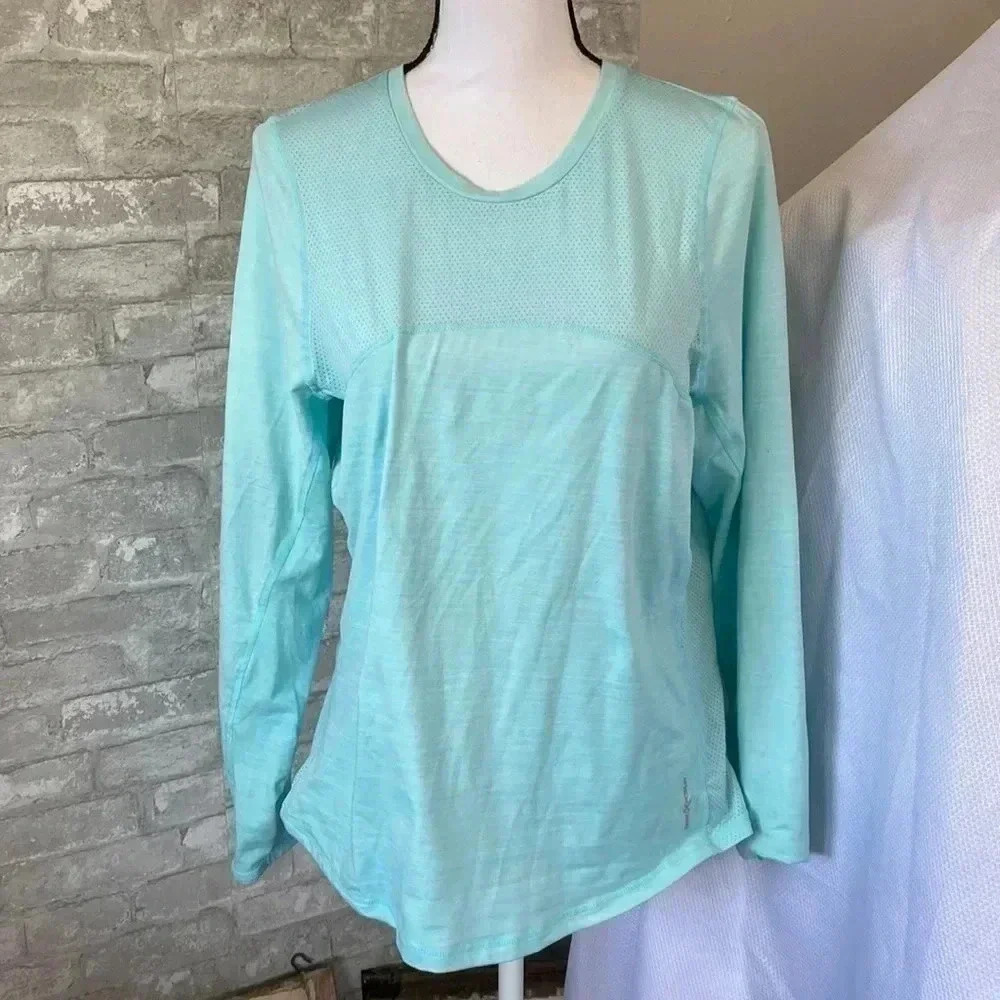 Womans ZeroXPosur casual green active wear shirt top size X LARGE
